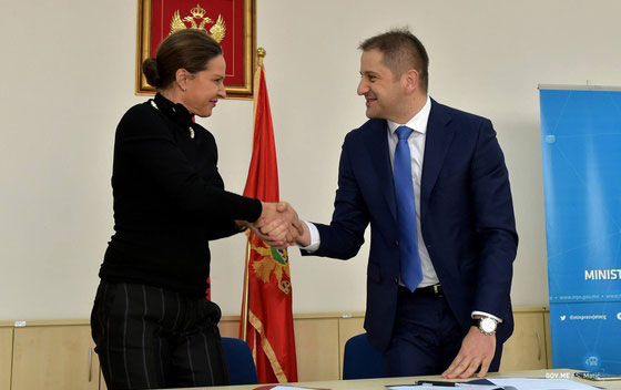 На чекању 70 бруцоша